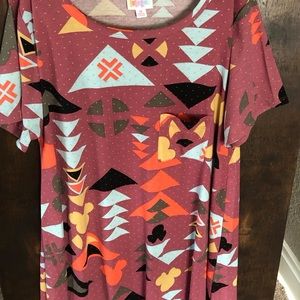 Lularoe Carly medium